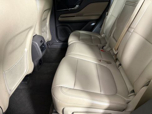 Used 2020 Lincoln Corsair FWD w/ Equipment Group 101A image 18