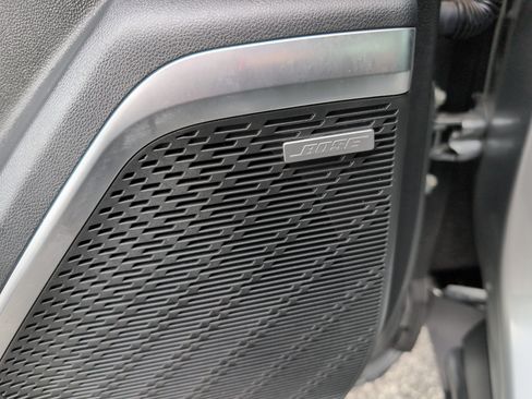 Used 2025 Buick Enclave Preferred FWD image 14