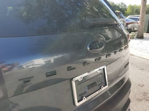 Used 2021 Kia Telluride SX w/ SX Prestige Package AWD/4WD image 8