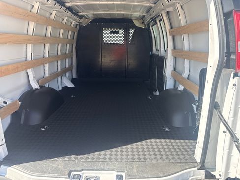 Used 2025 Chevrolet Express 2500 w/ Driver Convenience Package RWD image 10