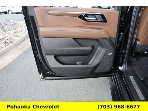New 2026 Chevrolet Suburban High Country w/ Sun And Tow Package image 25