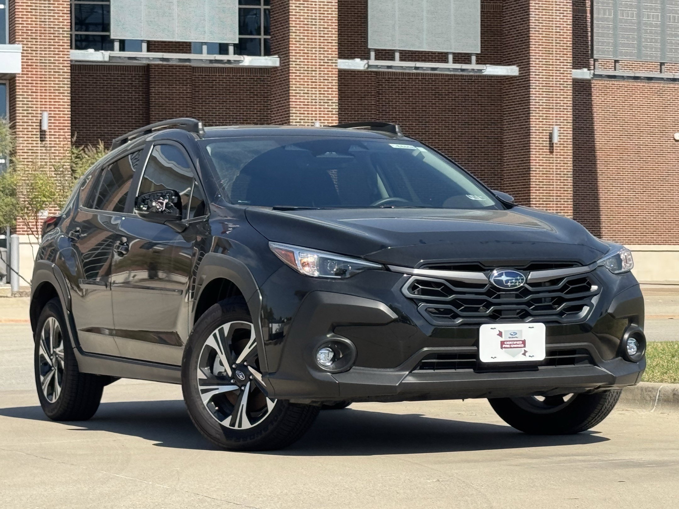 Used 2025 Subaru Crosstrek 2.5i Premium AWD/4WD image 2