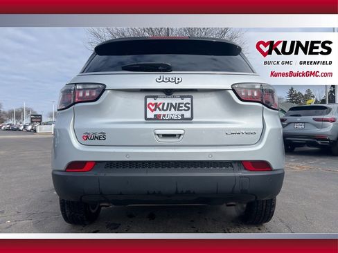 Used 2025 Jeep Compass Limited image 8