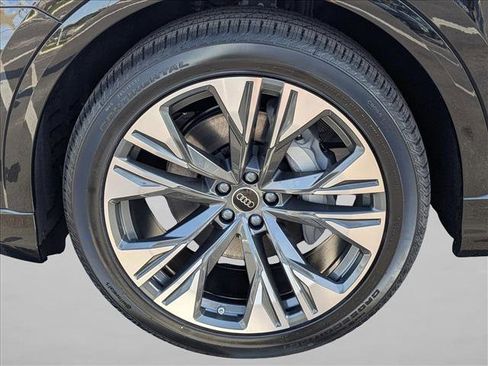 New 2026 Audi Q8 Premium Plus image 9