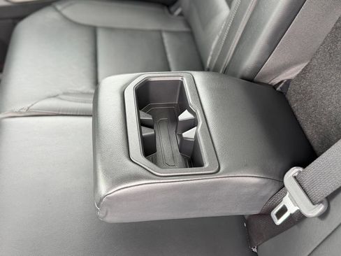 Used 2024 Toyota Tundra Limited AWD/4WD image 8