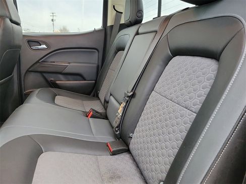 Used 2019 Chevrolet Colorado Z71 image 11