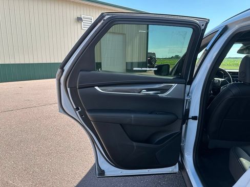Used 2024 Cadillac XT5 Sportv AWD/4WD image 22