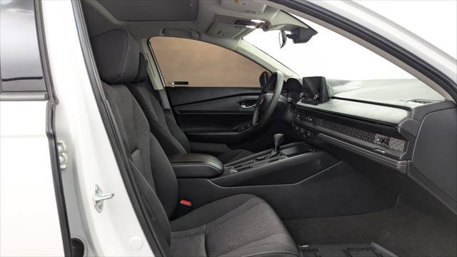 Used 2023 Honda Accord EX image 21