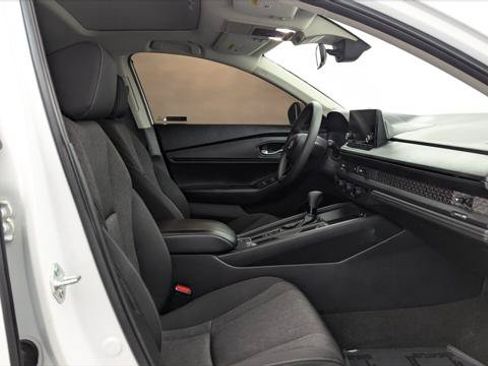 Used 2023 Honda Accord EX image 21