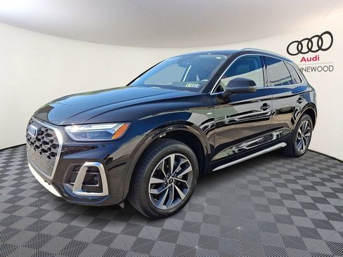 Used 2023 Audi Q5 2.0T Premium Plus w/ Premium Plus Package AWD/4WD image 3