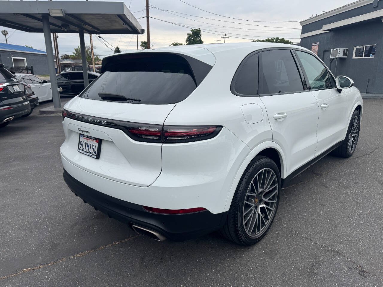 Used 2020 Porsche Cayenne AWD/4WD image 5