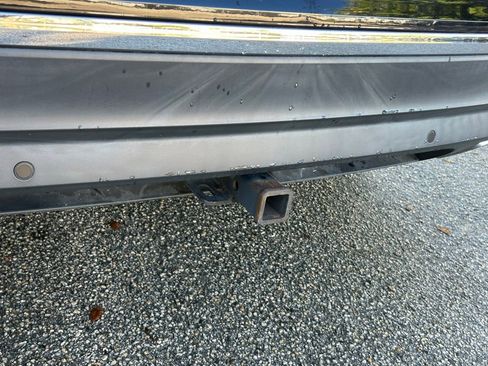 Used 2018 Volkswagen Tiguan SEL Premium image 33