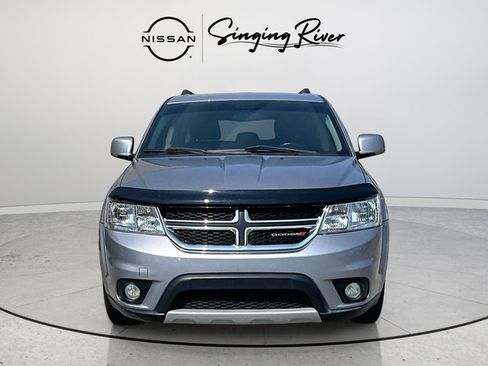 Used 2015 Dodge Journey SXT w/ Flexible Seating Group FWD image 2