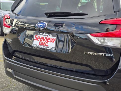 Used 2022 Subaru Forester Premium AWD/4WD image 13