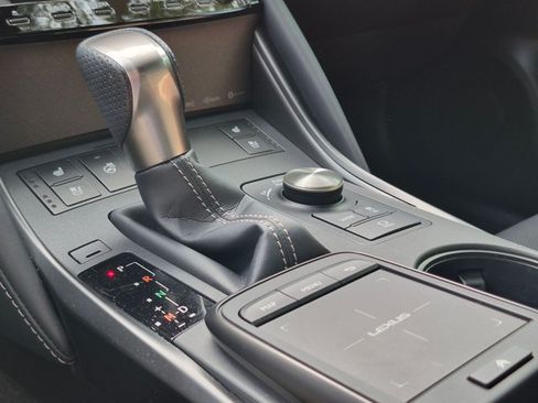 Certified 2022 Lexus IS 350 F Sport w/ Navigation Package RWD image 15