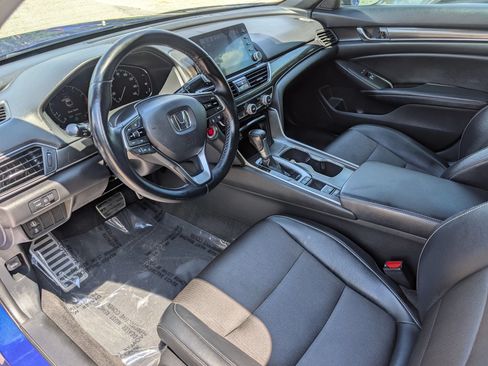 Used 2018 Honda Accord Sport image 17