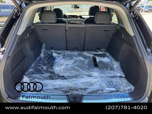 Used 2025 Audi Q5 Premium w/ Convenience Package AWD/4WD image 4