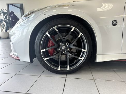 Used 2015 Nissan 370Z NISMO RWD image 53