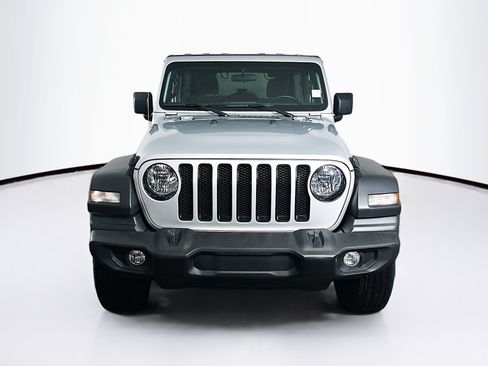 Used 2022 Jeep Wrangler Unlimited Sport AWD/4WD image 2