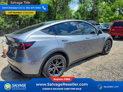 Used 2024 Tesla Model Y Long Range AWD/4WD image 4