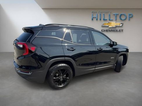 Used 2024 GMC Terrain AT4 AWD/4WD image 4