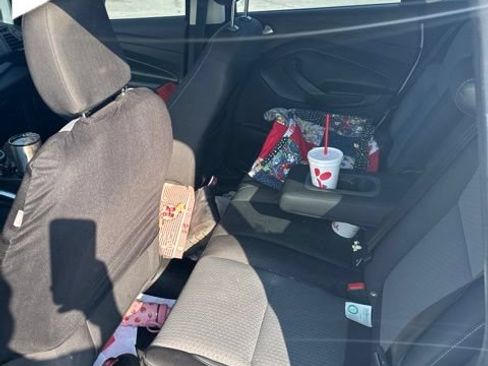 Used 2018 Ford C-MAX SE FWD image 9