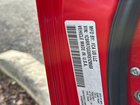 Used 2024 RAM 1500 Classic SLT image 30