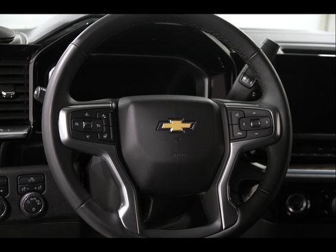 Certified 2024 Chevrolet Silverado 1500 LT AWD/4WD image 8
