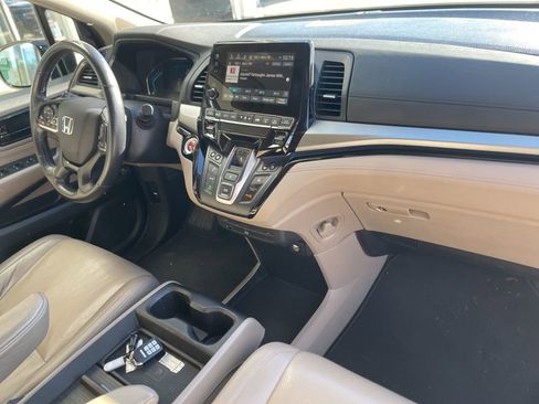 Used 2018 Honda Odyssey Elite image 11
