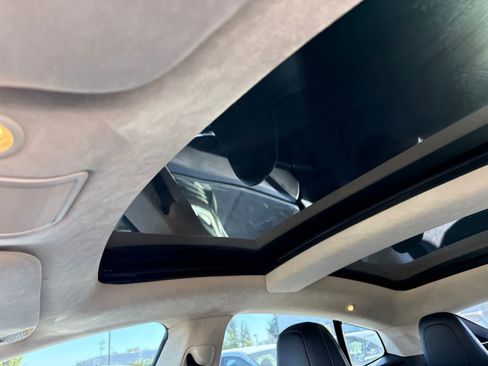 Used 2016 Tesla Model S RWD image 23