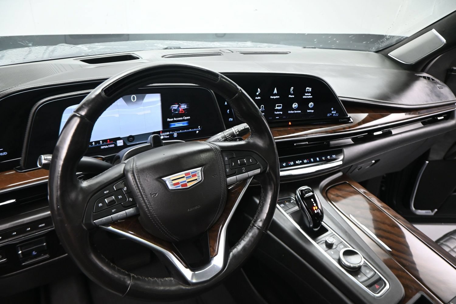 Used 2021 Cadillac Escalade Sport Platinum w/ LPO, ONYX Package AWD/4WD image 2