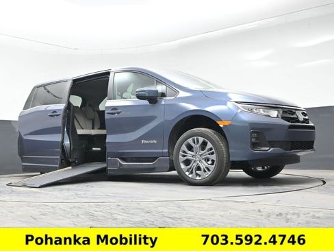 Used 2026 Honda Odyssey EX-L image 5