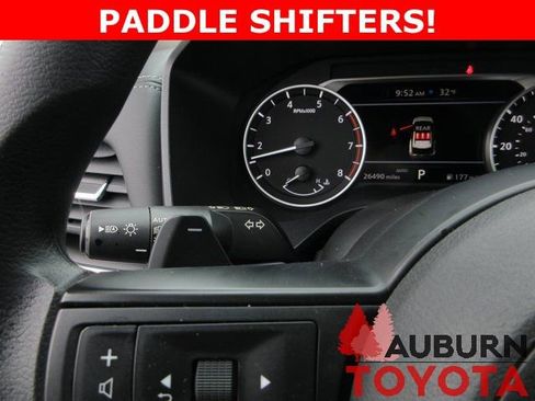 Used 2023 Nissan Rogue S image 13