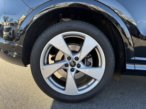 Used 2025 Audi Q5 Prestige image 9