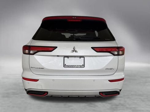 Used 2023 Mitsubishi Outlander SE AWD/4WD image 31