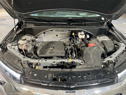 Used 2025 Chevrolet TrailBlazer LT w/ Driver Confidence Package image 29