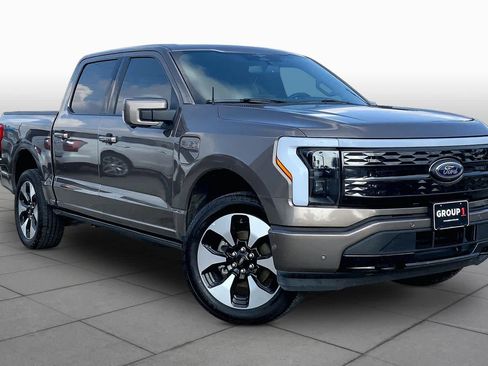 Certified 2023 Ford F150 Lightning Platinum AWD/4WD image 4