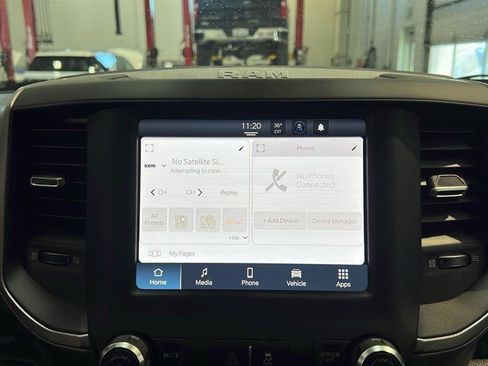 New 2024 RAM 3500 Tradesman AWD/4WD image 23