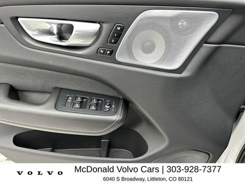 Used 2023 Volvo XC60 B5 Ultimate w/ Climate Package AWD/4WD image 12