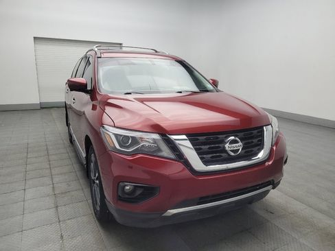 Used 2017 Nissan Pathfinder Platinum w/ Family Entertainment Package FWD image 13