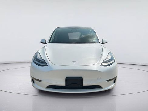 Used 2021 Tesla Model Y Long Range AWD/4WD image 2