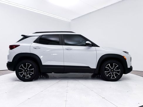 Used 2023 Chevrolet TrailBlazer ACTIV w/ Sun and Liftgate Package FWD image 38
