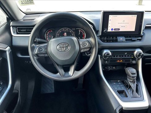 Used 2025 Toyota RAV4 XLE image 17