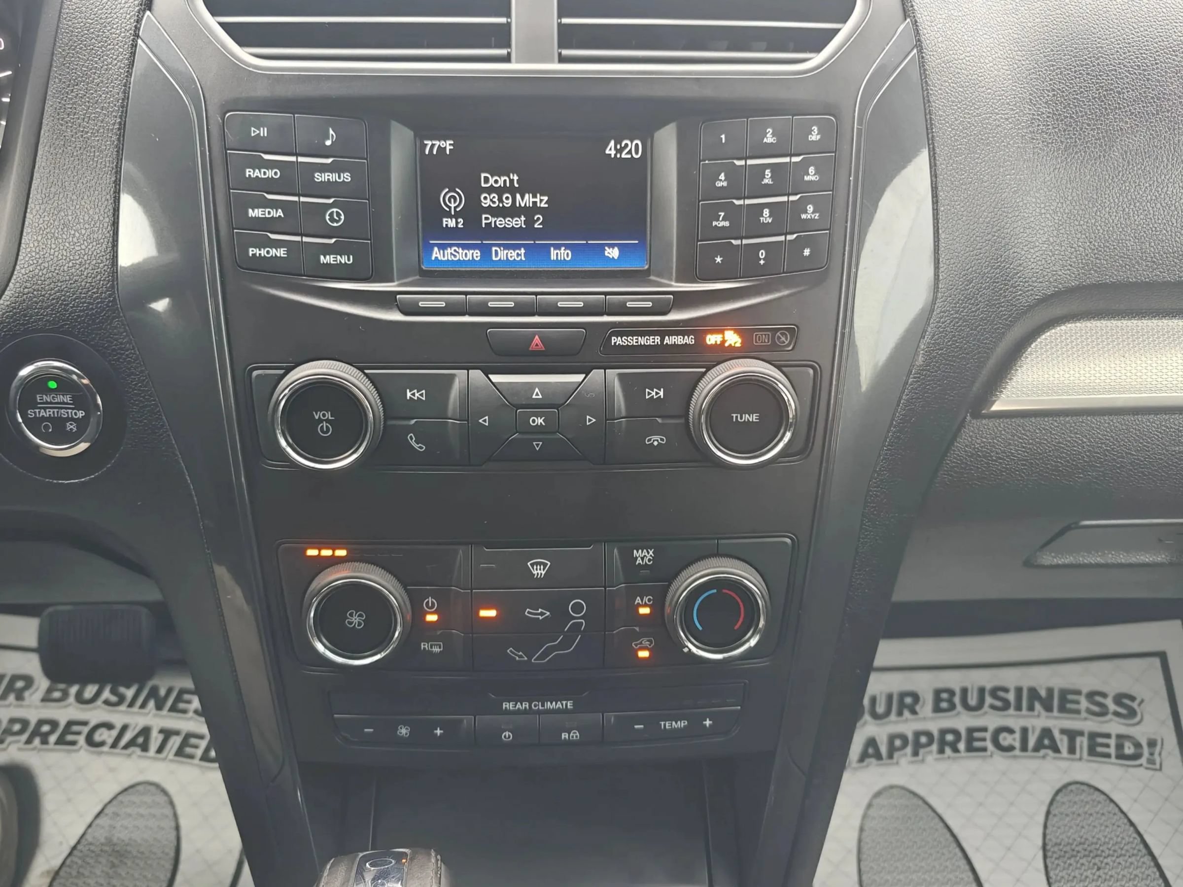 Used 2018 Ford Explorer XLT w/ Class II Trailer Tow Package FWD image 22