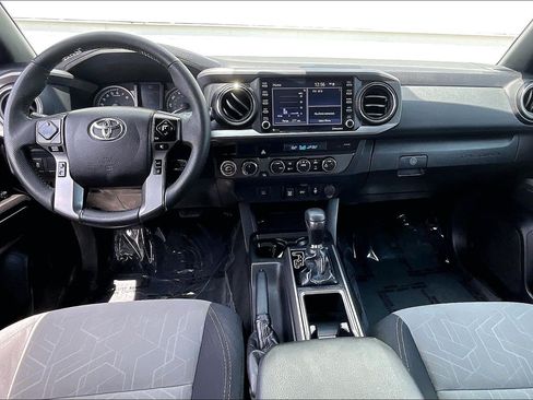 Used 2021 Toyota Tacoma TRD Off-Road AWD/4WD image 19