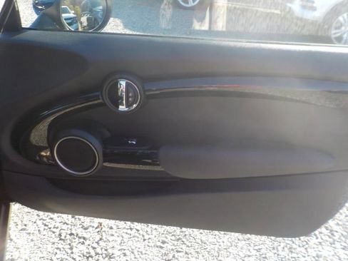 Used 2015 MINI Cooper S image 19