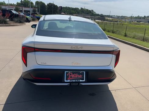 Used 2025 Kia K4 FWD image 8