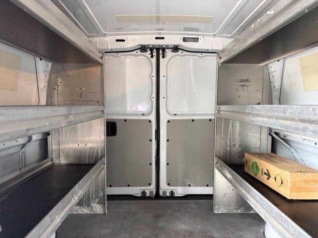 Used 2020 Mercedes-Benz Metris image 36