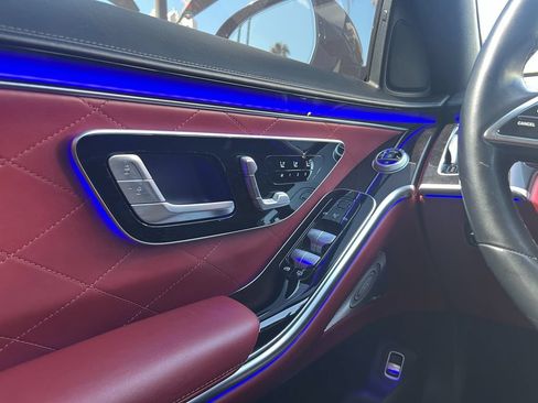 Used 2022 Mercedes-Benz S 500 4MATIC image 23
