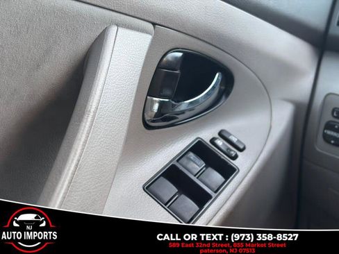 Used 2008 Toyota Camry 4dr sl image 24